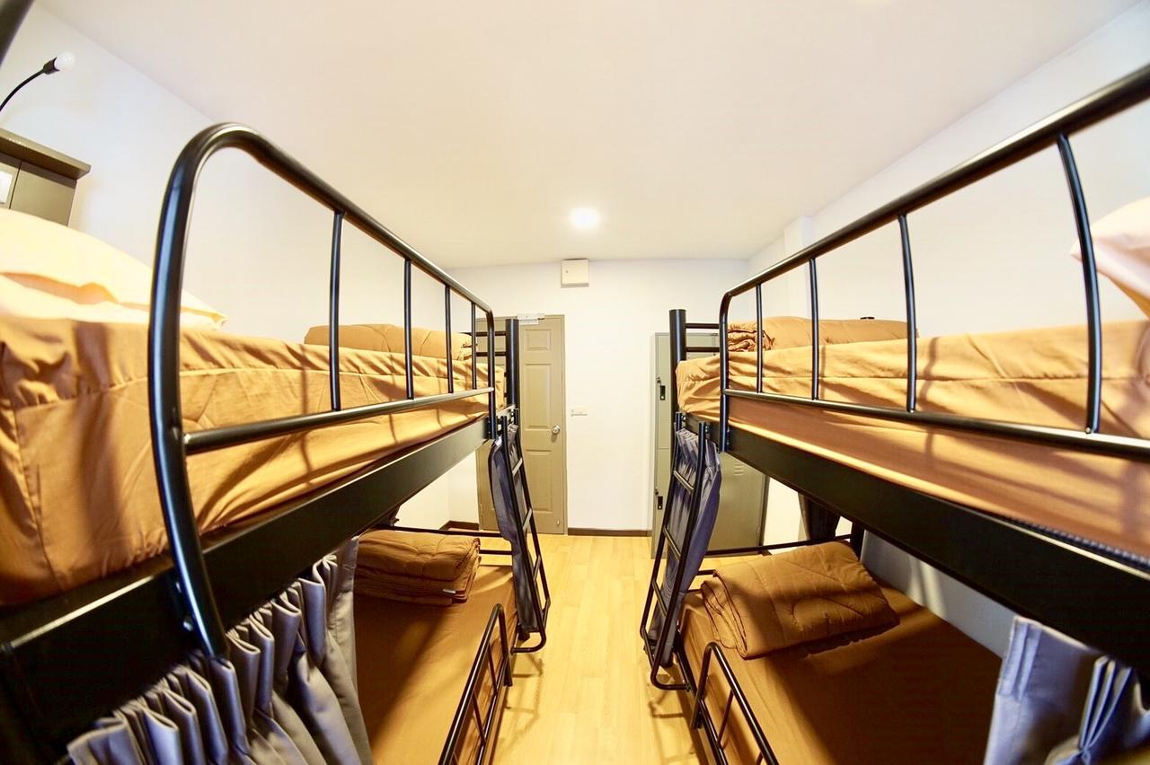 Inn Trog And Inn Soi (Adults Only) Бангкок Экстерьер фото